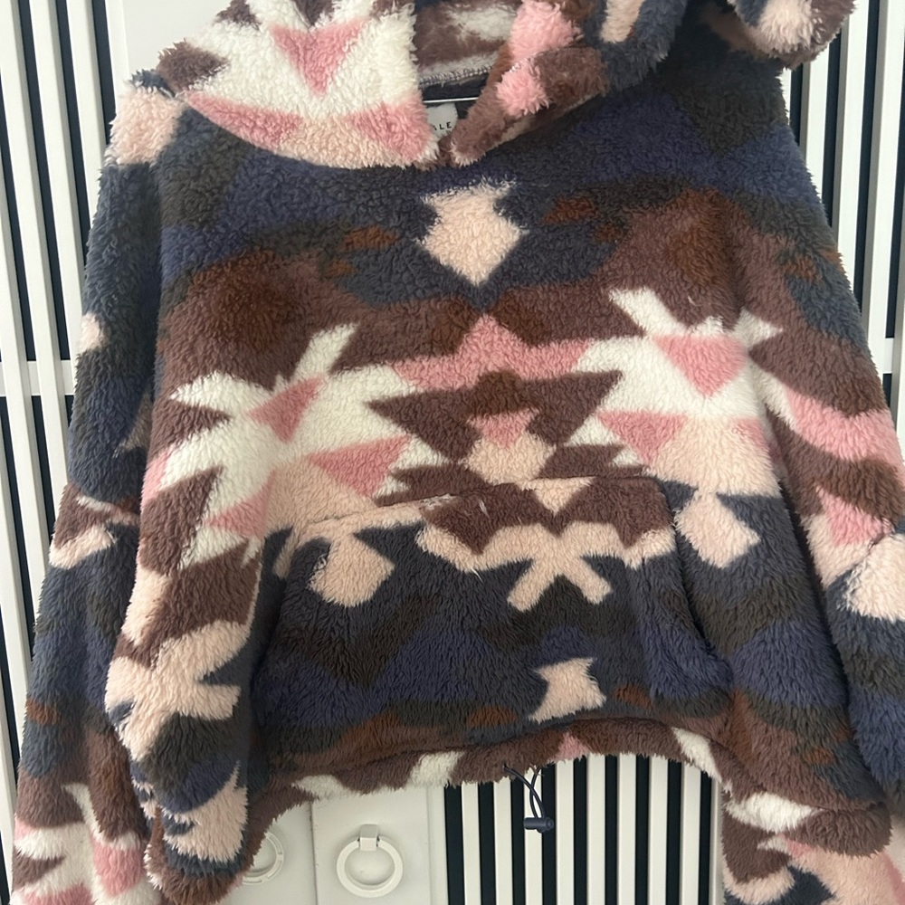Aeropostale cropped Sherpa sweatshirt
